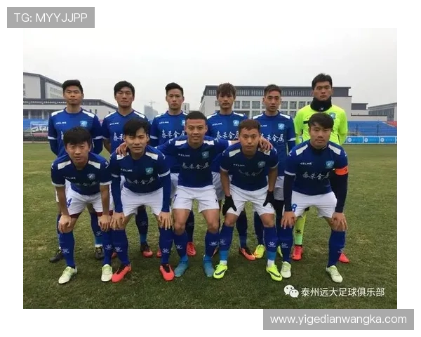 安东尼奥现场观战中乙广州蒲公英对阵深圳二零二八